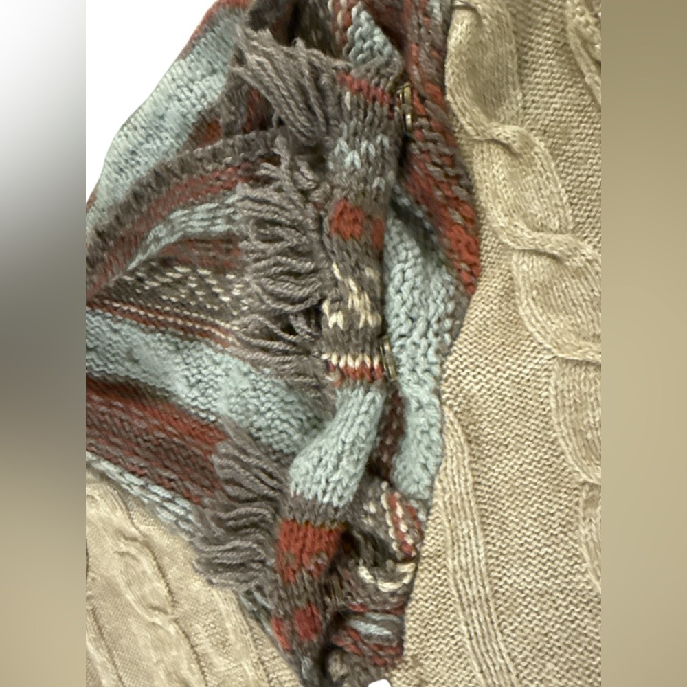 BKE Buckle Scarf Knit Sweater - Picture 7 of 9